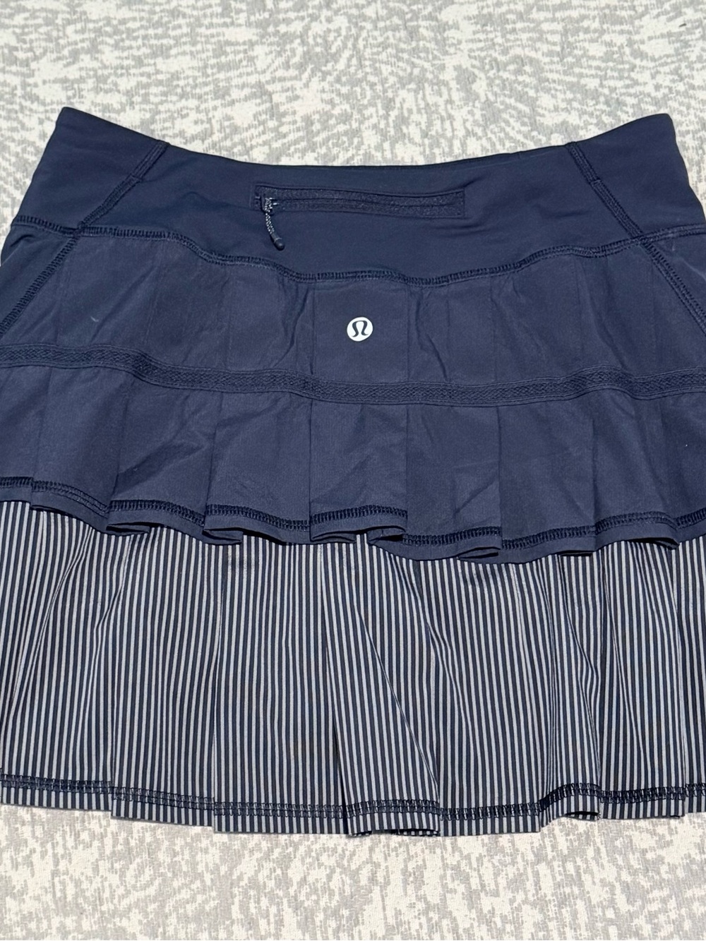 Lululemon /// Women’s Pleated Pace Setter Skirt - Inkwell - Size 4 - Picture 8 of 13